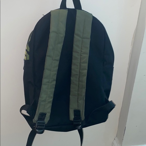 Black and camo puma backpack - Picture 2 of 2